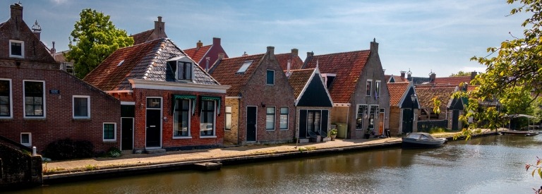 huisjes in een mooi dorp in Nederland